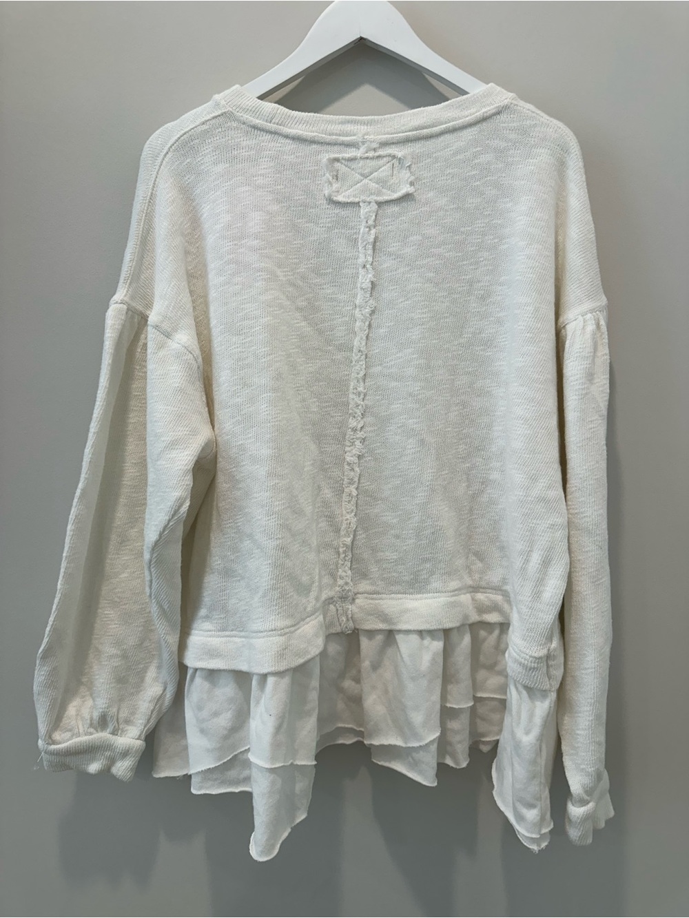 Free People Maddie Layered Hem Sweater Size Small White Slouchy Cozy Long Sleeve - Picture 11 of 14